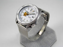 Load image into Gallery viewer, Seiko Automatic 7002 Vintage Divers Watch Snoopy Peanuts Dial Custom modification. Bond No Time to Die Milanese Mesh Strap. Overhauled Serviced