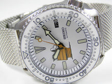Load image into Gallery viewer, Seiko Automatic 7002 Vintage Divers Watch Snoopy Peanuts Dial Custom modification. Bond No Time to Die Milanese Mesh Strap. Overhauled Serviced