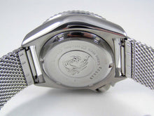 Load image into Gallery viewer, Pre-Owned Seiko Automatic 7002 Vintage Divers Watch Scubapro Dial modification. Milanese Mesh Strap. Overhauled Serviced.
