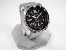 Load image into Gallery viewer, Pre-Owned Seiko Submariner Automatic Scuba Divers Date Watch 7002 on Bond Milanese Mesh Strap Overhauled Serviced