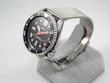 Load image into Gallery viewer, Pre-Owned Seiko Submariner Automatic Scuba Divers Date Watch 7002 on Bond Milanese Mesh Strap Overhauled Serviced