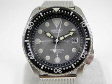 Load image into Gallery viewer, Seiko Submariner Grey Dial "Ghost" Automatic Scuba Divers Date Watch 7002 on James Bond Milanese Mesh Strap Overhauled Serviced
