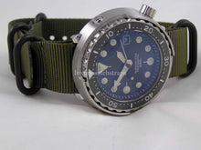 Load image into Gallery viewer, Green with black fittings Zulu G10 Nato® watch strap for Seiko Watch