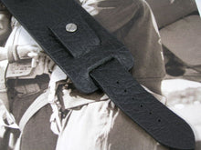 Load image into Gallery viewer, Black vintage soft leather bund strap for Breitling, Omega, Bell & Ross, Pilots, Divers Watch 22mm
