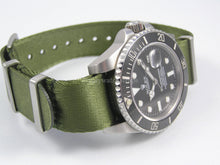 Load image into Gallery viewer, Military Green Premium Seatbelt NATO®  for Rolex Submariner