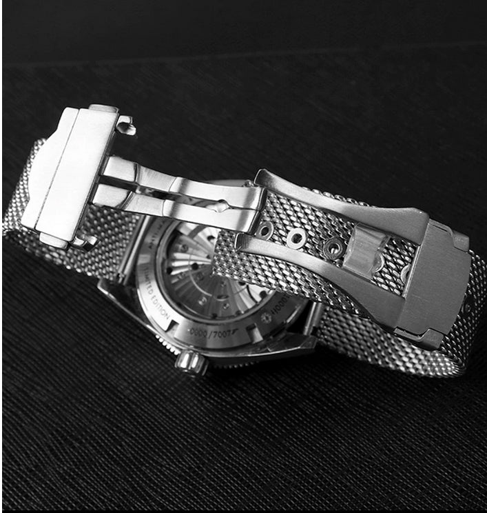 A Guide to Choosing the Right Watch Strap. luxurywatchstraps.co.uk