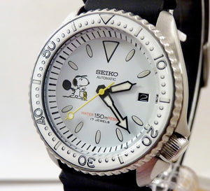 Custom Made Seiko Automatic 7002 Vintage Divers Watch Snoopy Peanuts Tennis Dial Custom modification.
