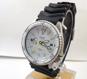 Pre-Owned Seiko Automatic 7002 Vintage Divers Watch Snoopy Peanuts Tennis Dial Custom