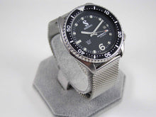 Load image into Gallery viewer, Pre-Owned Seiko Automatic 7002 Vintage Divers Watch Scubapro Dial modification. Milanese Mesh Strap. Overhauled Serviced.
