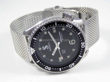 Load image into Gallery viewer, Pre-Owned Seiko Automatic 7002 Vintage Divers Watch Scubapro Dial modification. Milanese Mesh Strap. Overhauled Serviced.
