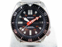 Load image into Gallery viewer, Pre-Owned Seiko Submariner Automatic Scuba Divers Date Watch 7002 on Bond Milanese Mesh Strap Overhauled Serviced
