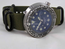 Load image into Gallery viewer, Green with black fittings Zulu G10 Nato® watch strap for Seiko Watch
