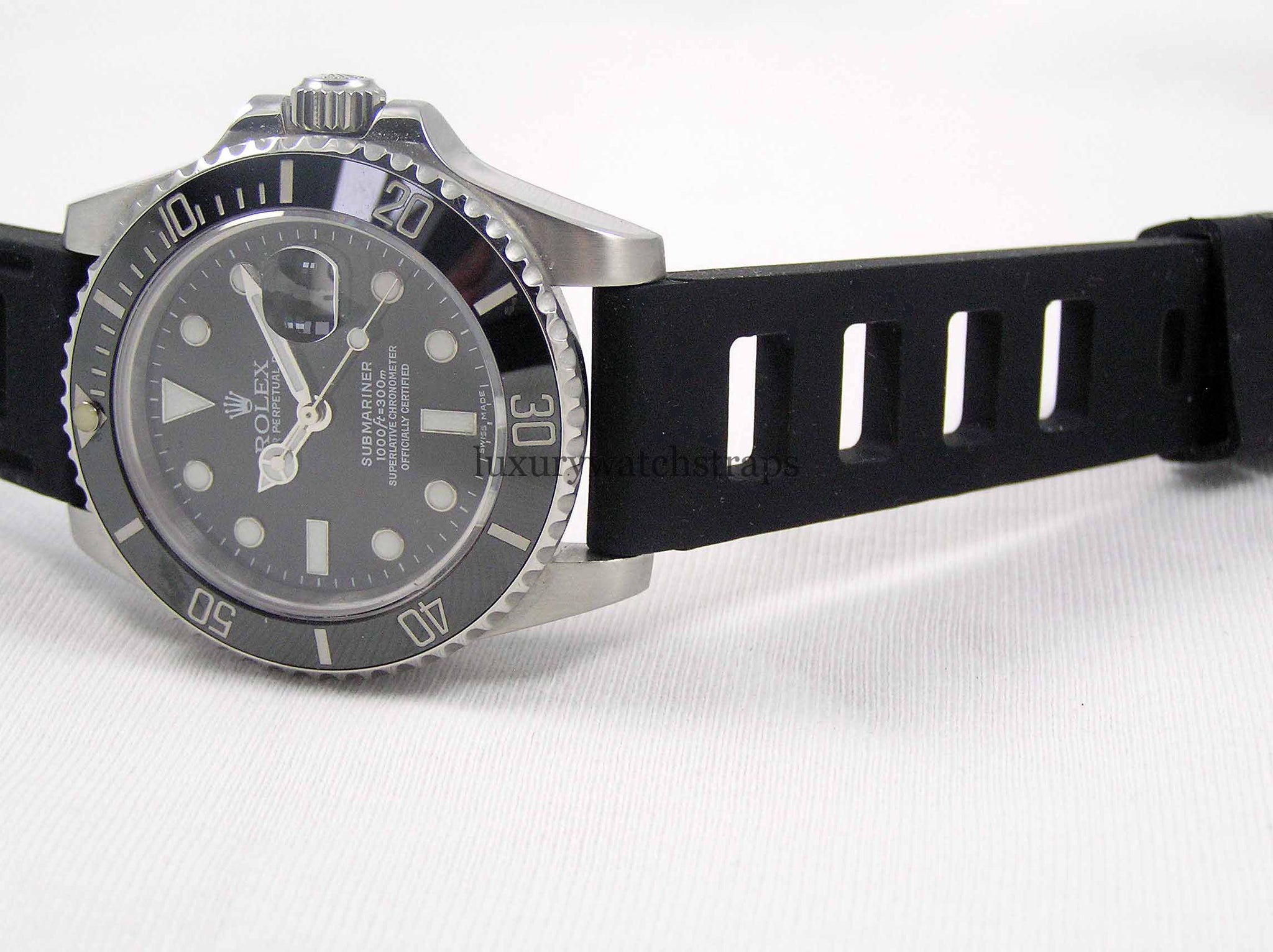Rolex submariner silicone strap hotsell