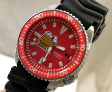 Load image into Gallery viewer, Custom Made Seiko Ceramic Red Snoopy Peanuts Automatic Scuba Divers Date Watch 7002 Overhauled Serviced
