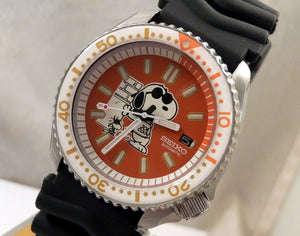 Custom Made Seiko Ceramic Red Snoopy Peanuts Automatic Scuba Divers Date Watch Custom 7002 Overhauled Serviced