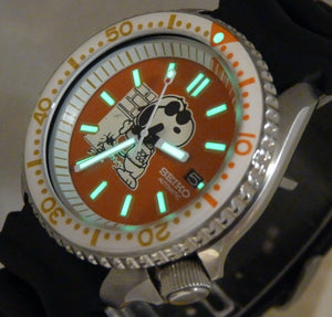 Custom Made Seiko Ceramic Red Snoopy Peanuts Automatic Scuba Divers Date Watch Custom 7002 Overhauled Serviced