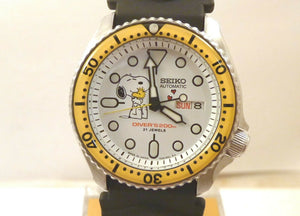 Seiko Ceramic Snoopy Loves Woodstock Automatic Divers Day Date Watch SKX007 Mo