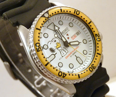 Seiko Ceramic Snoopy Loves Woodstock Automatic Divers Day Date Watch SKX007 Mo